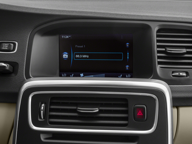 2015 Volvo V60 T6 R-Design Platinum