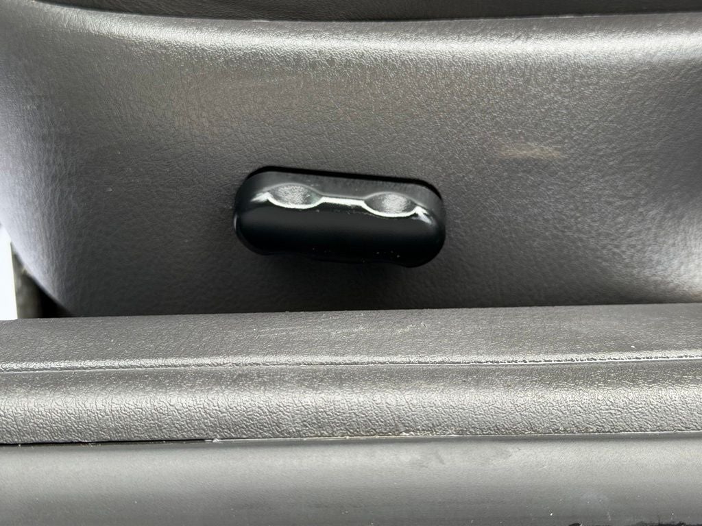 2002 Ford Thunderbird Base