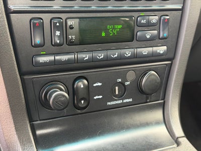 2002 Ford Thunderbird Base
