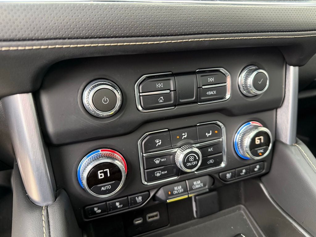 2023 GMC Yukon SLT
