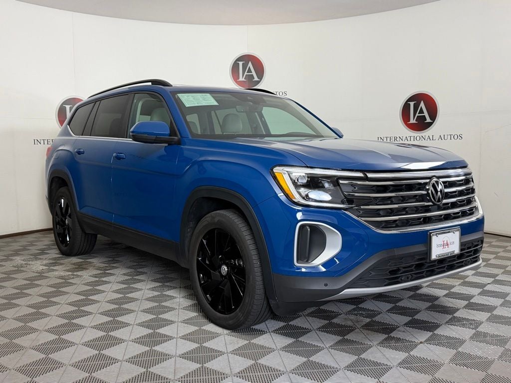 2025 Volkswagen Atlas 2.0T SE w/Technology