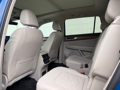2025 Volkswagen Atlas 2.0T SE w/Technology