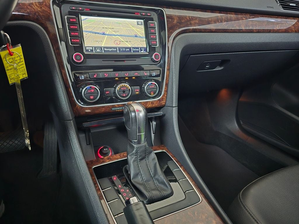 2013 Volkswagen Passat 2.5 SEL