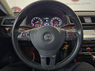 2013 Volkswagen Passat 2.5 SEL