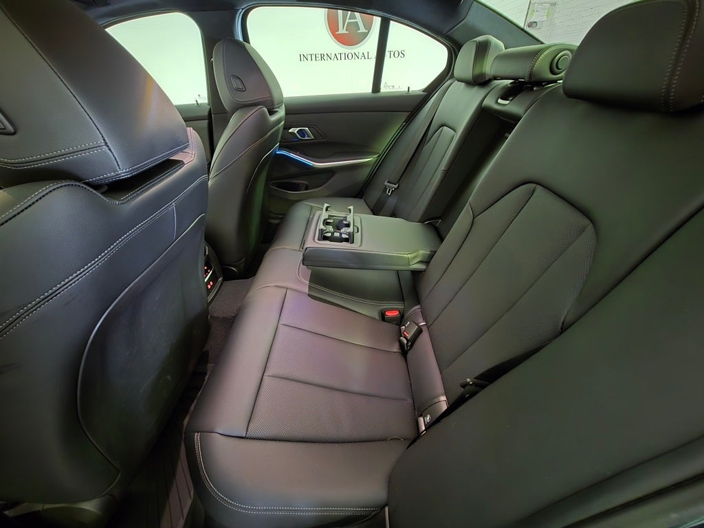 2025 BMW 3 Series 330i xDrive