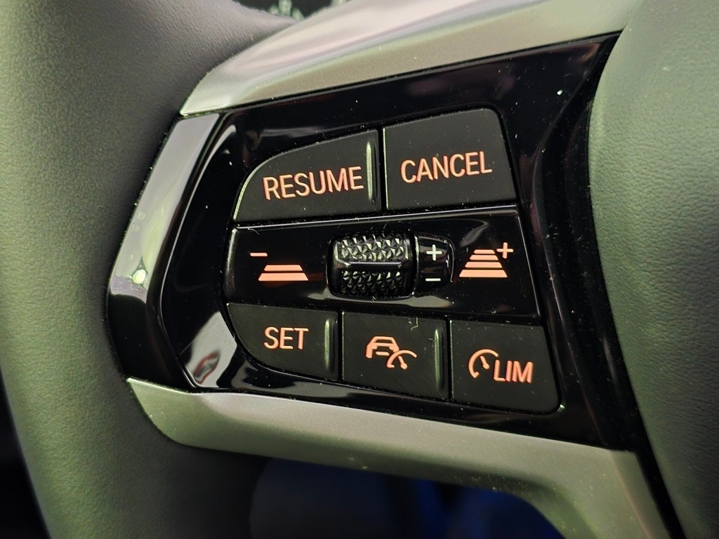 2025 BMW 3 Series 330i xDrive