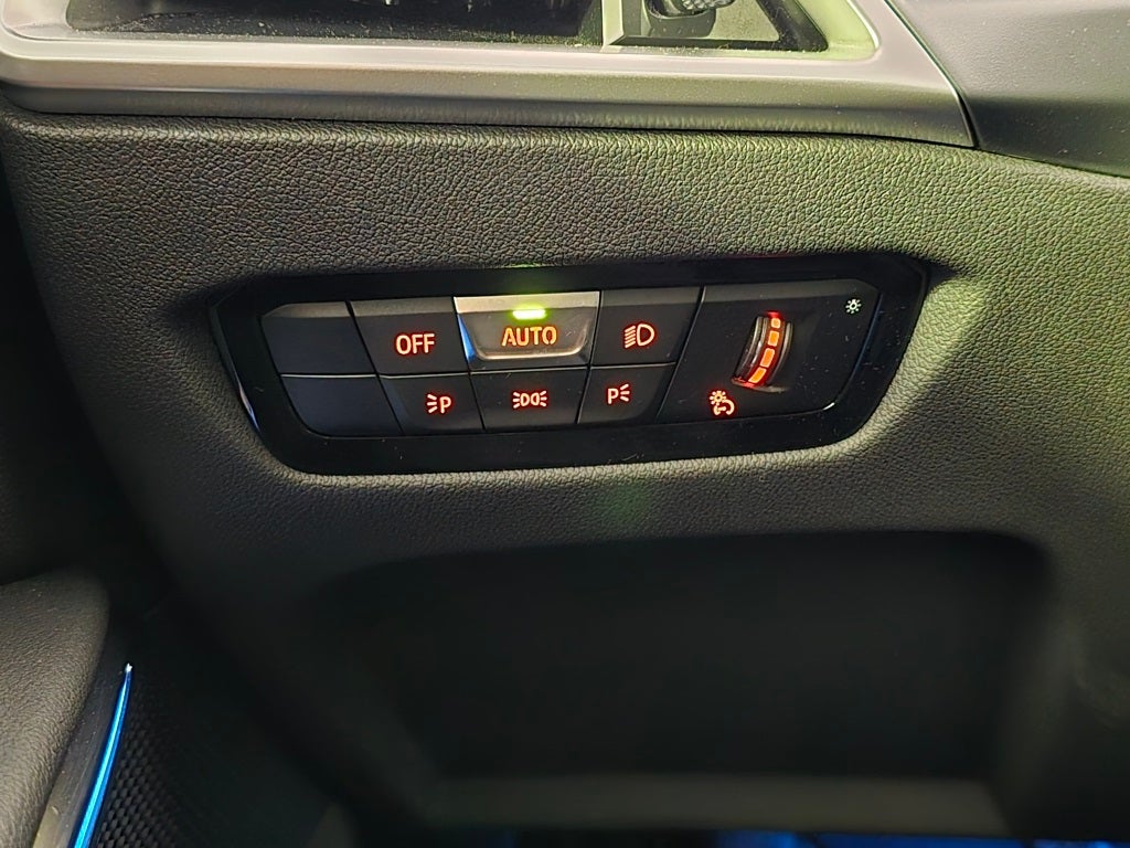 2025 BMW 3 Series 330i xDrive