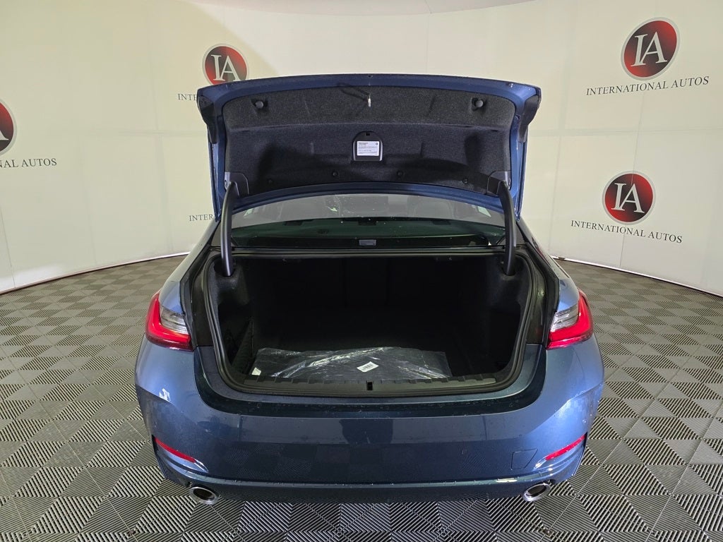 2025 BMW 3 Series 330i xDrive