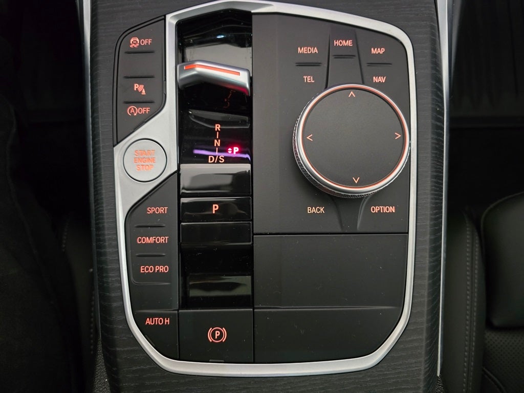 2025 BMW 3 Series 330i xDrive