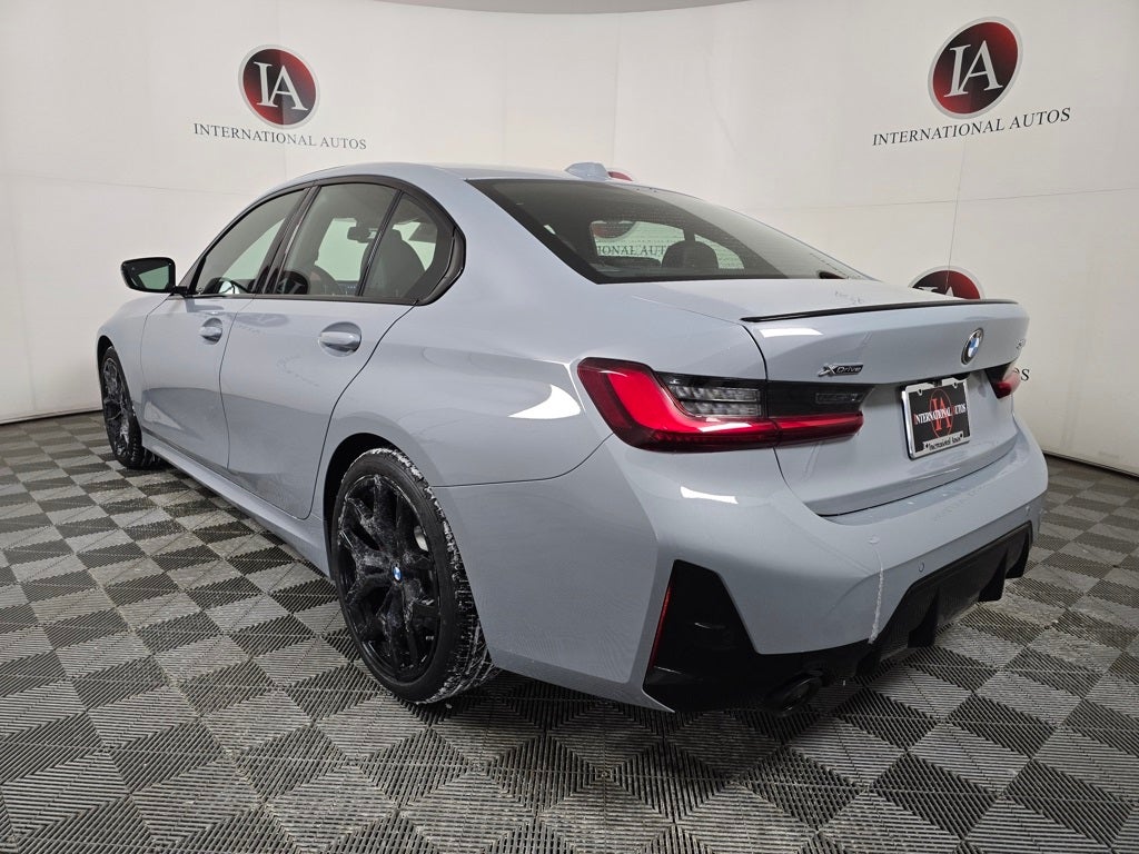 2025 BMW 3 Series 330i xDrive