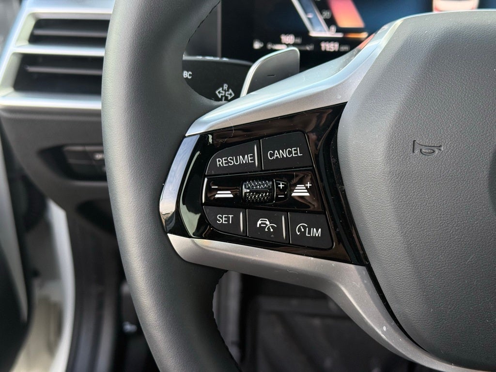 2025 BMW 3 Series 330i xDrive