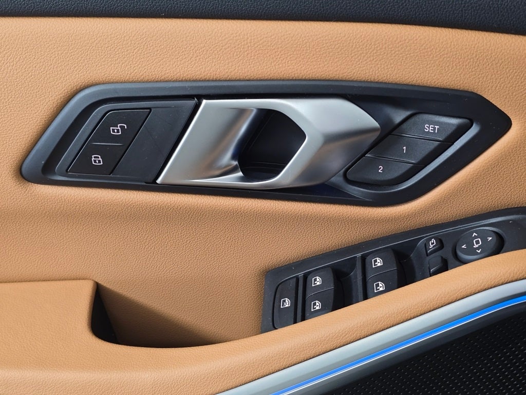 2025 BMW 3 Series 330i xDrive