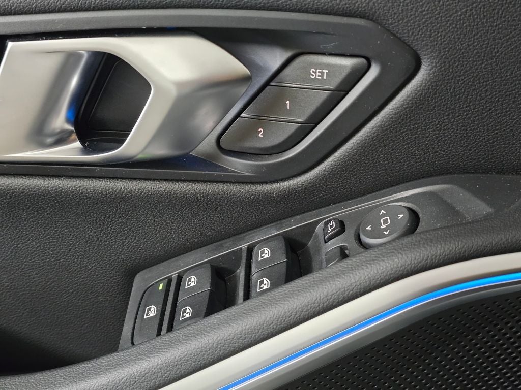 2024 BMW 3 Series 330i xDrive