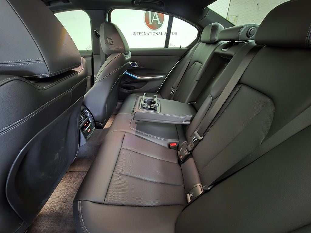 2024 BMW 3 Series 330i xDrive