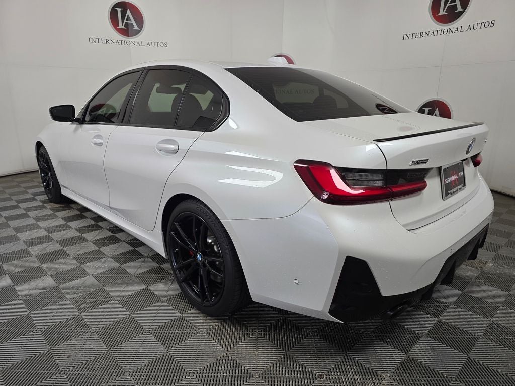 2024 BMW 3 Series 330i xDrive