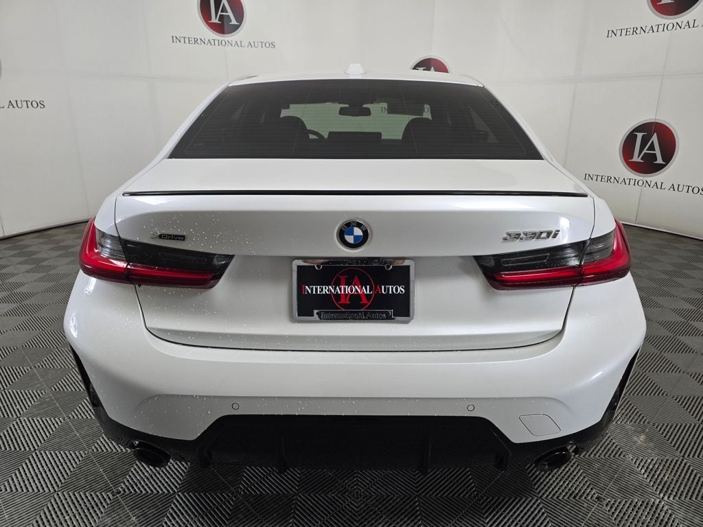 2024 BMW 3 Series 330i xDrive