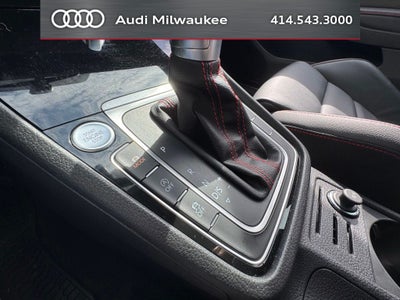 2019 Volkswagen Golf GTI SE