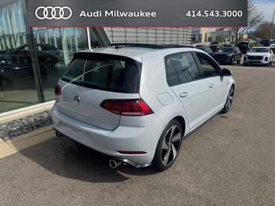 2019 Volkswagen Golf GTI SE