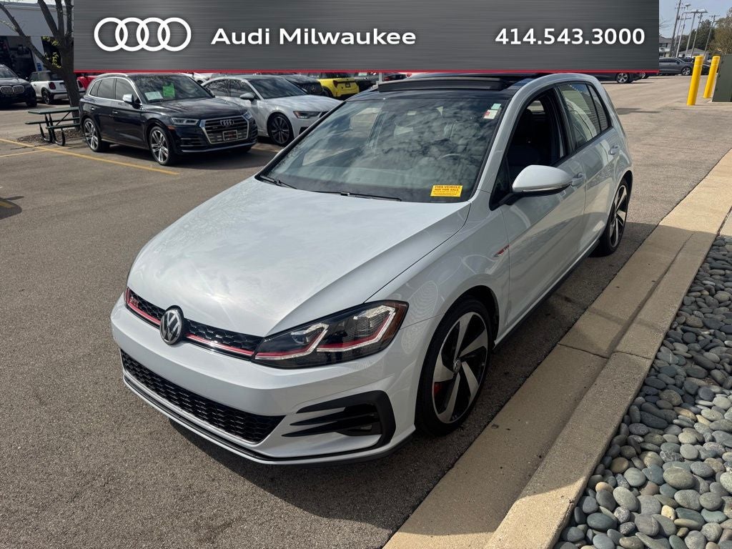 2019 Volkswagen Golf GTI SE