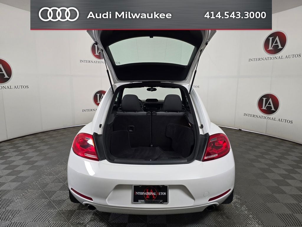 2013 Volkswagen Beetle 2.0T Fender Edition