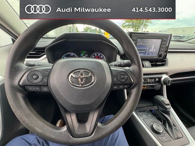 2022 Toyota RAV4 Hybrid XLE