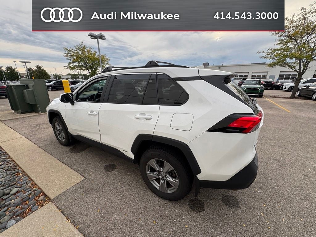 2022 Toyota RAV4 Hybrid XLE