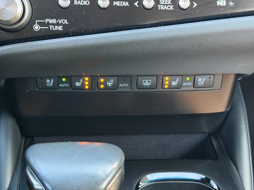 2023 Lexus ES 350 Ultra Luxury