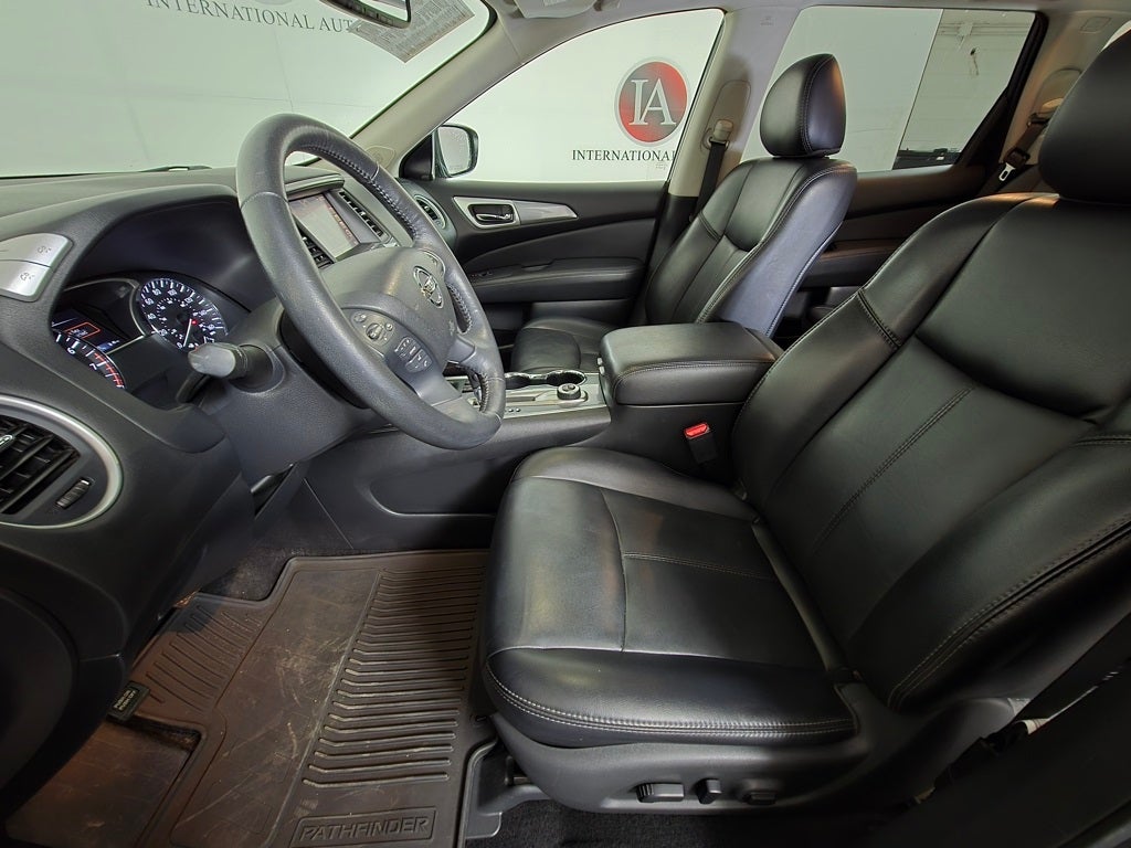 2019 Nissan Pathfinder SL