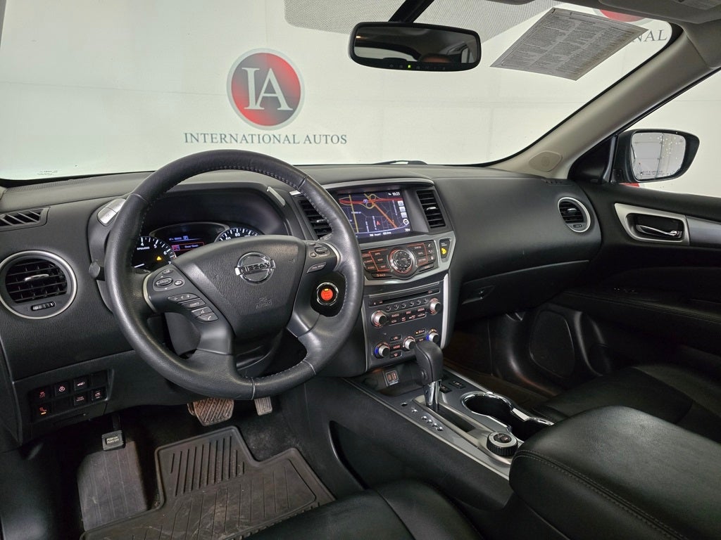 2019 Nissan Pathfinder SL