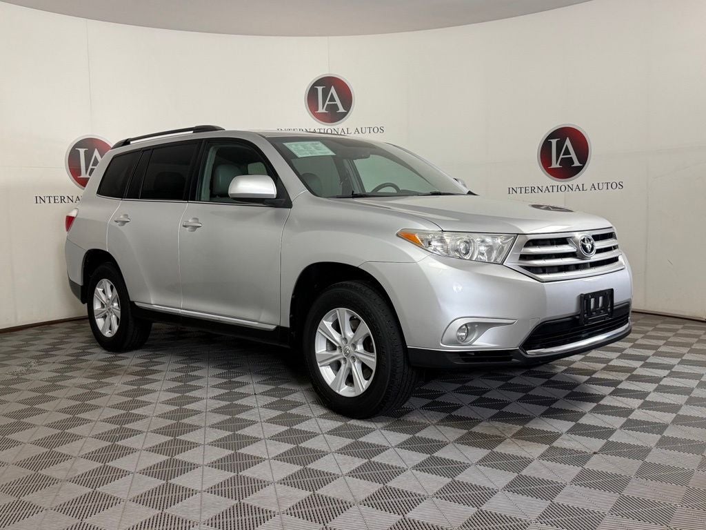 2012 Toyota Highlander SE