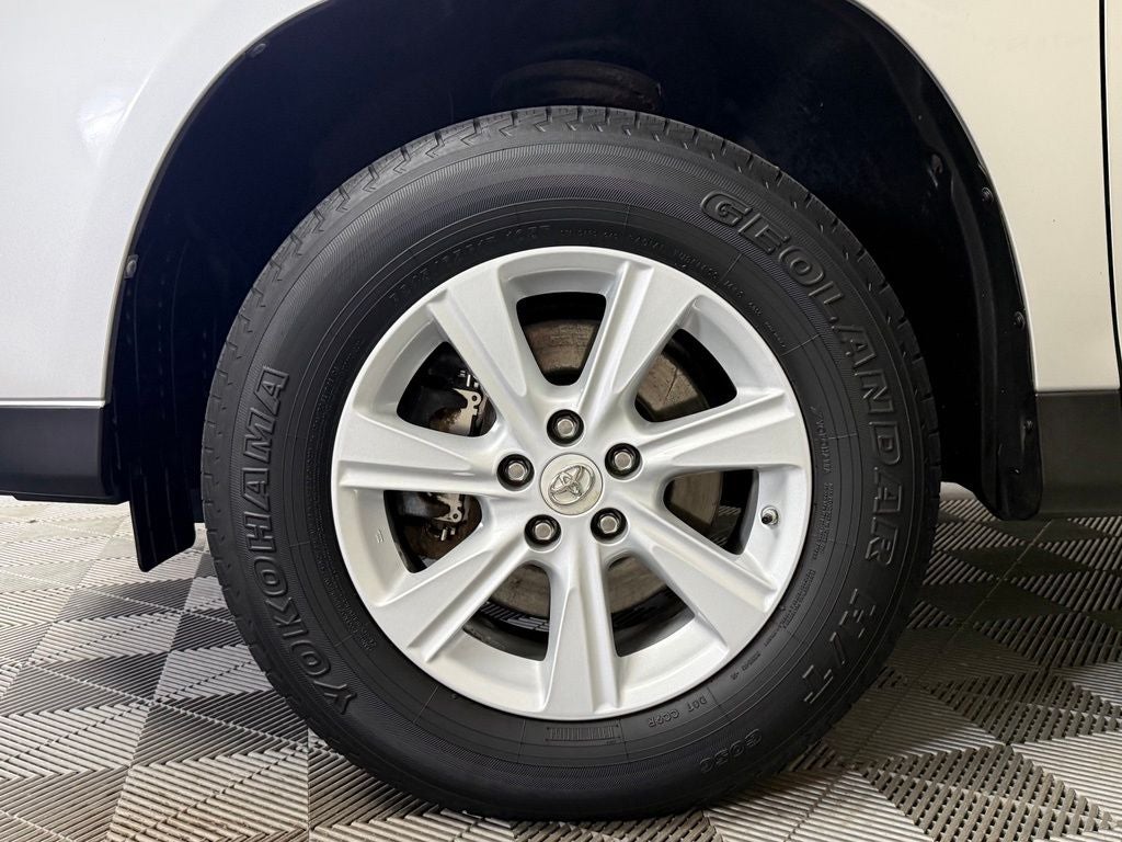 2012 Toyota Highlander SE