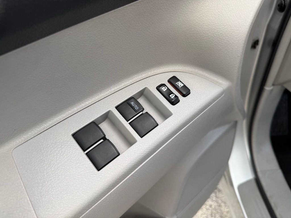 2012 Toyota Highlander SE