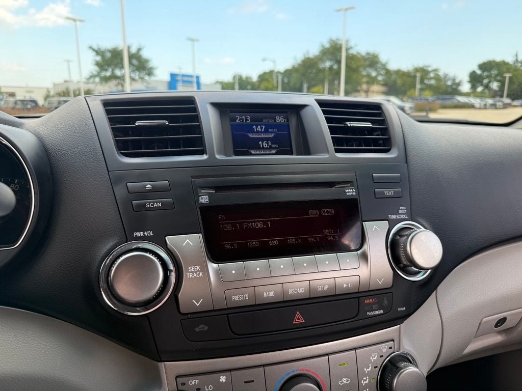 2012 Toyota Highlander SE