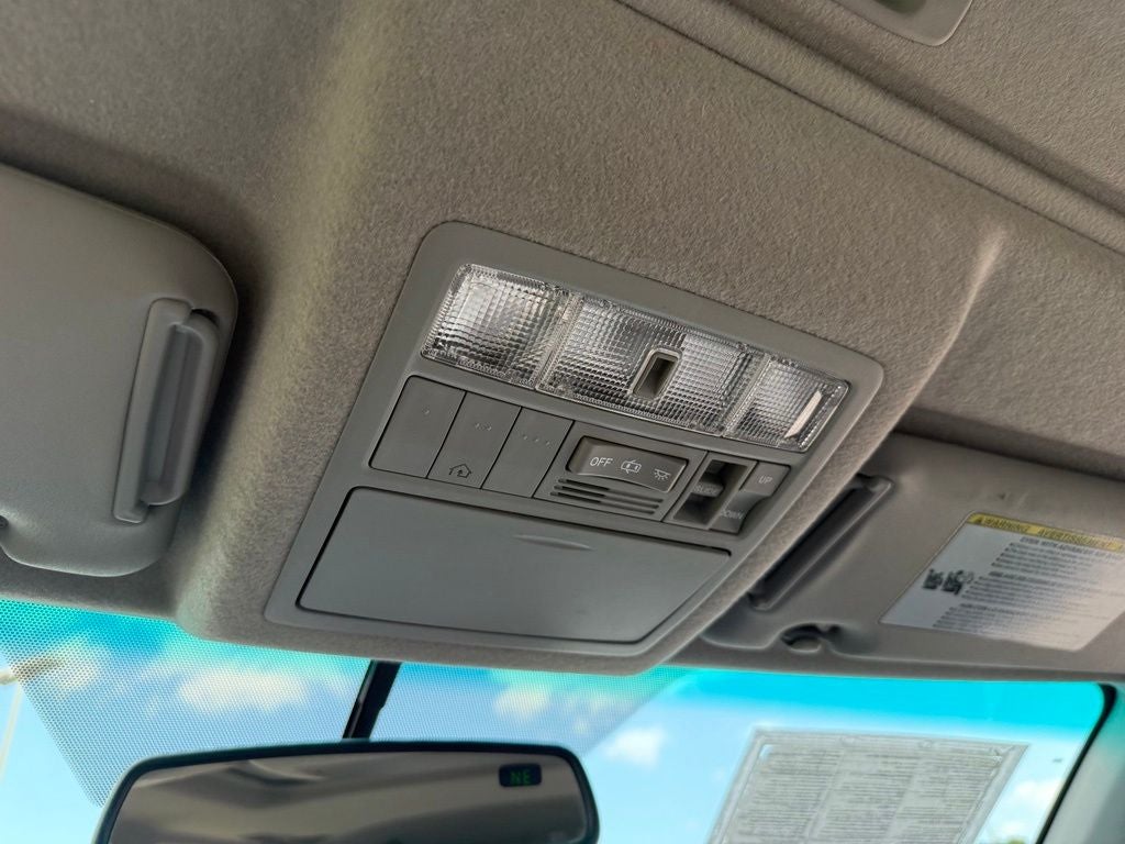 2012 Toyota Highlander SE