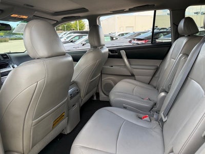 2012 Toyota Highlander SE