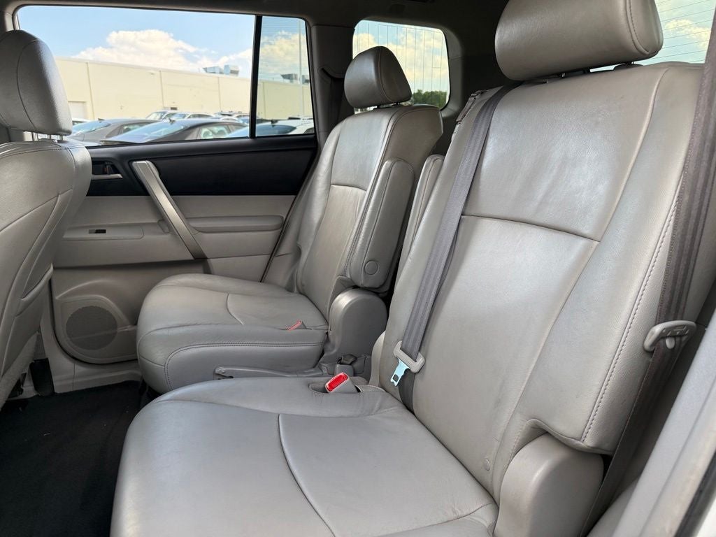 2012 Toyota Highlander SE