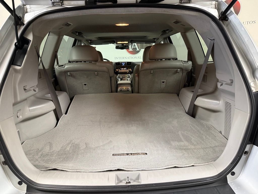 2012 Toyota Highlander SE