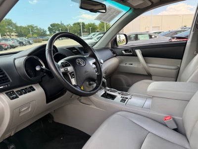 2012 Toyota Highlander SE
