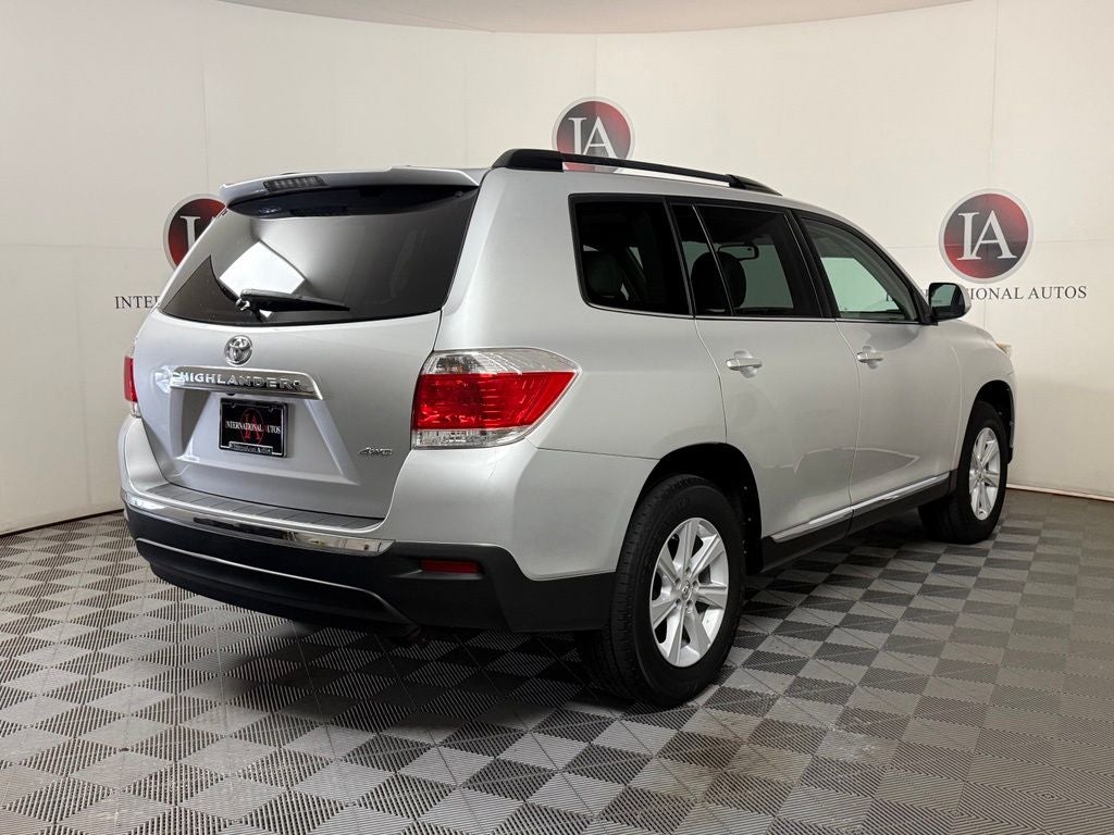 2012 Toyota Highlander SE