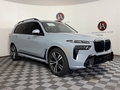 2025 BMW X7 xDrive40i