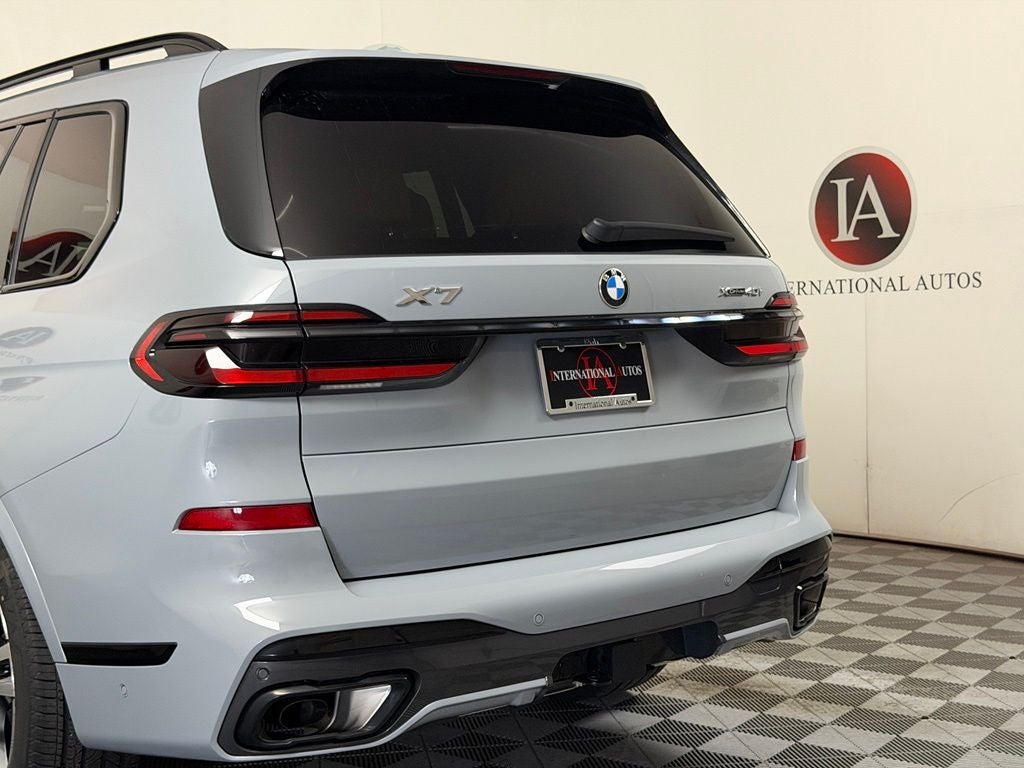 2025 BMW X7 xDrive40i