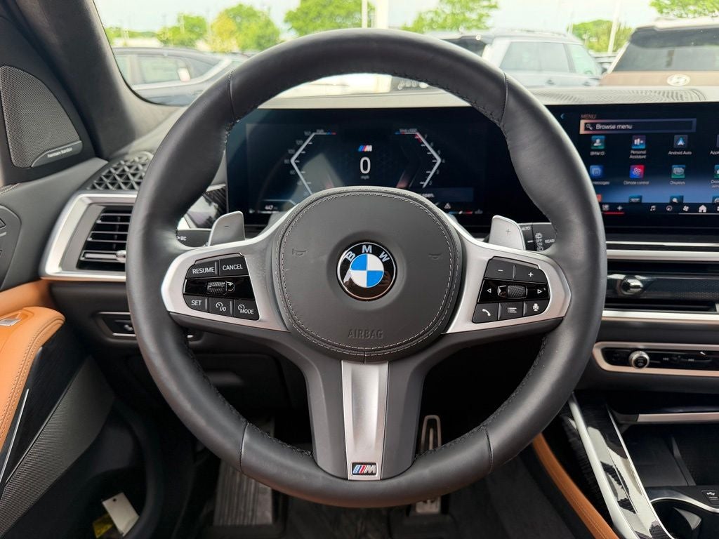2025 BMW X7 xDrive40i