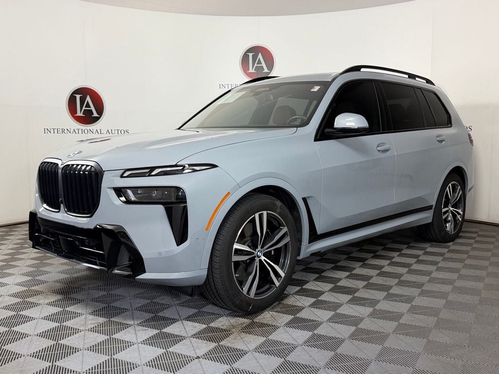 2025 BMW X7 xDrive40i