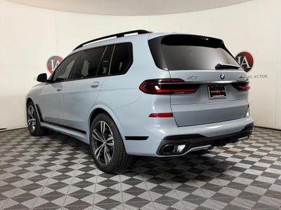 2025 BMW X7 xDrive40i
