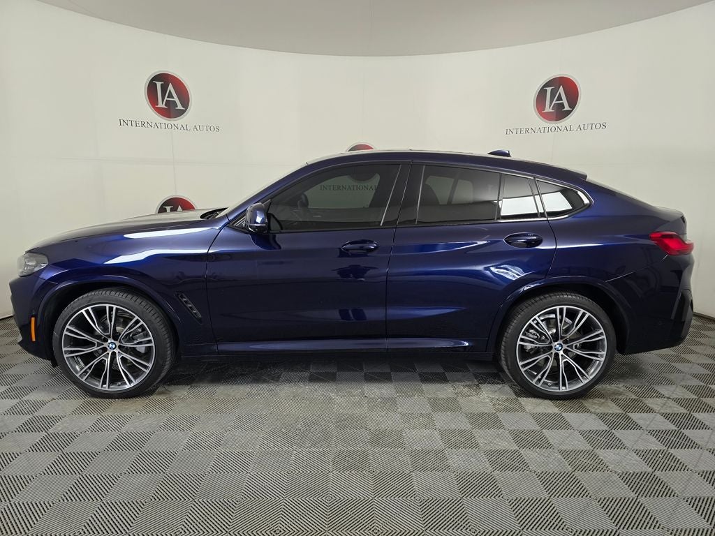 2023 BMW X4 xDrive30i