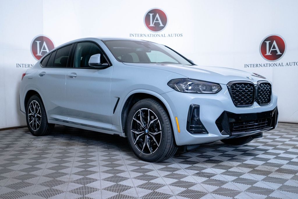 2023 BMW X4 xDrive30i