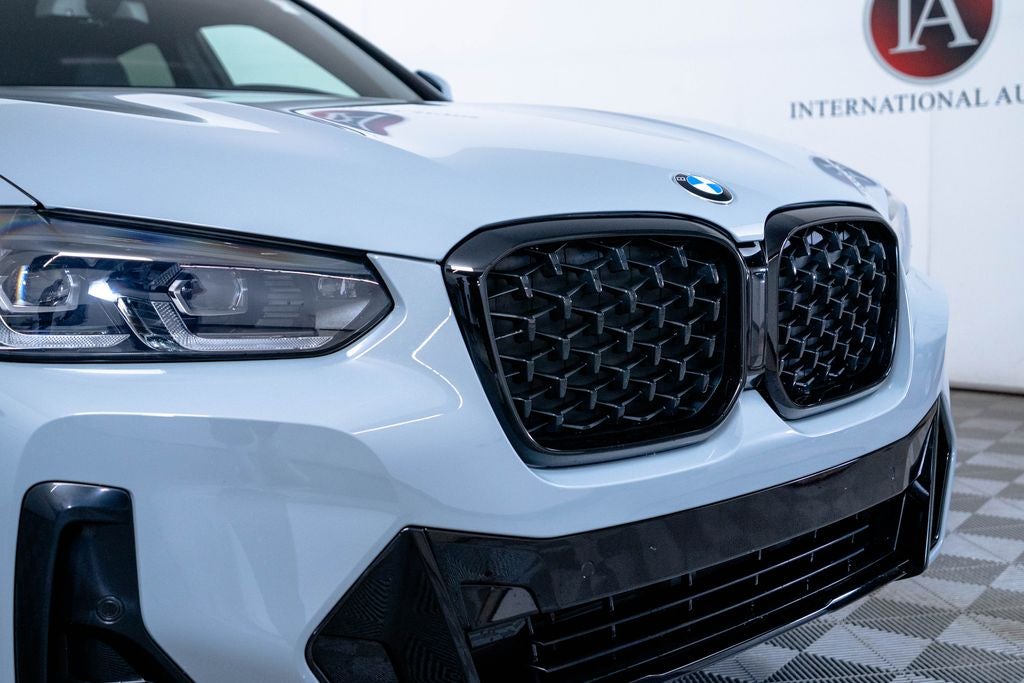 2023 BMW X4 xDrive30i