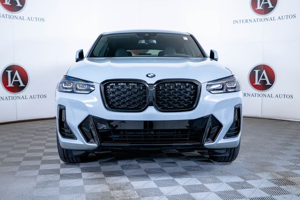 2023 BMW X4 xDrive30i