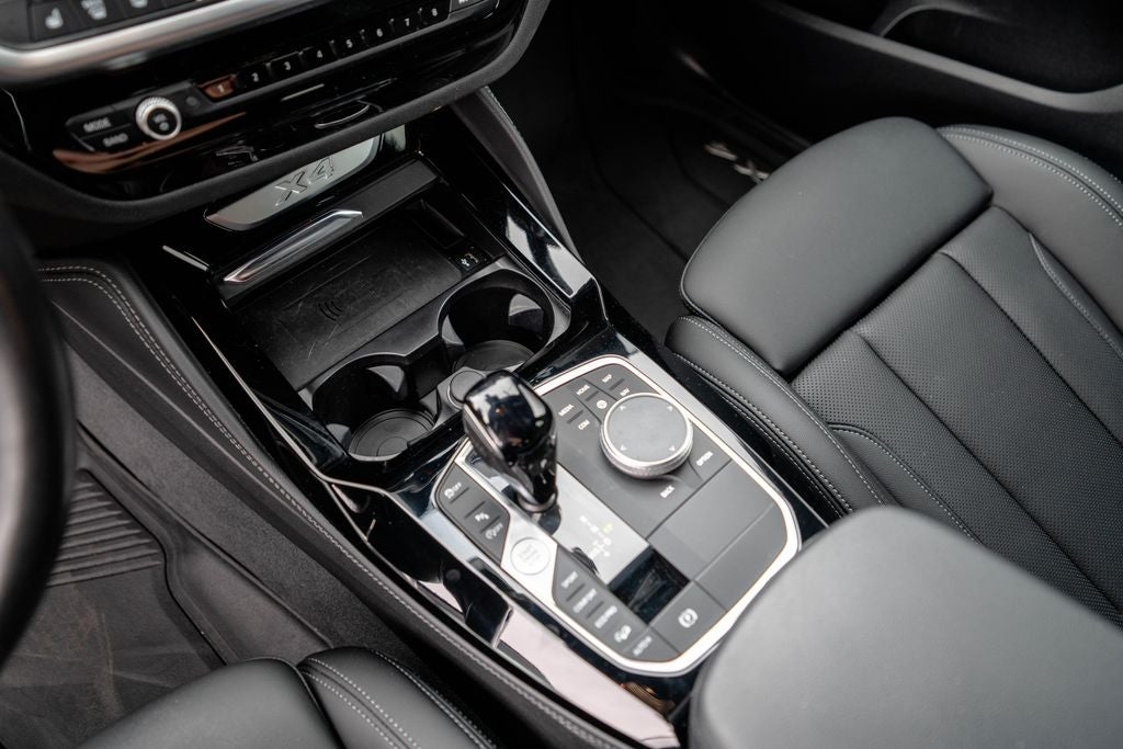 2023 BMW X4 xDrive30i