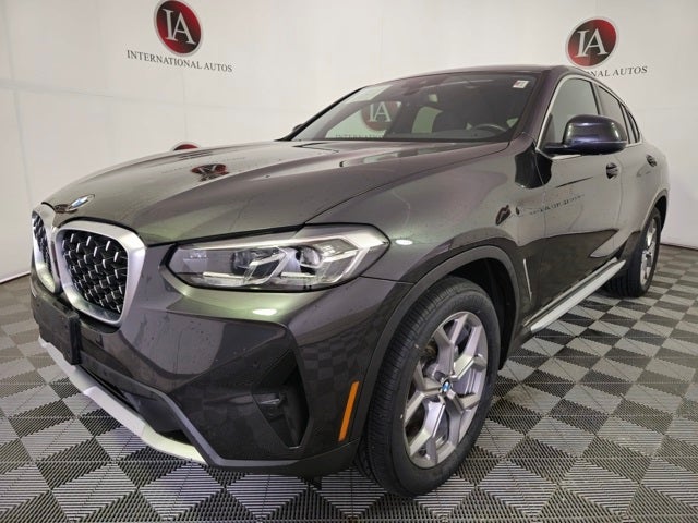 2023 BMW X4 xDrive30i